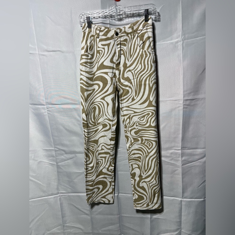 Hazel Boutique Tan and White Pants